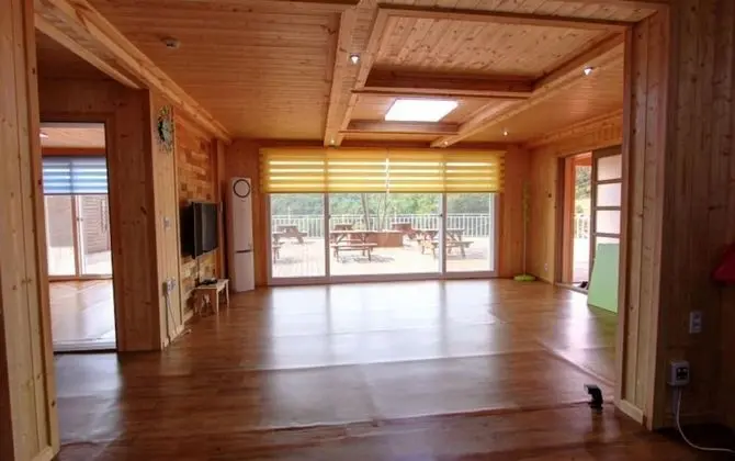 Oda (Building B 1F green (terrace))