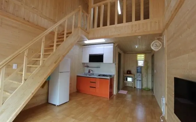 Oda (Building B 2F pink (duplex terrace))