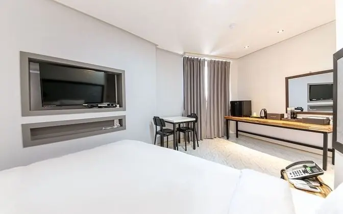 Oda (General (Netflix available use person)