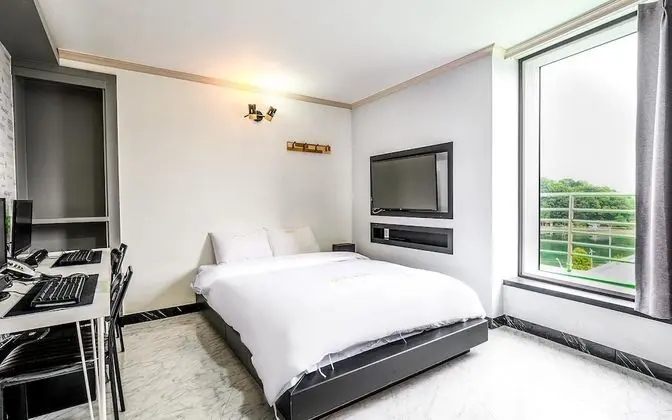 Oda (VIP (Double Beds Netflix available))