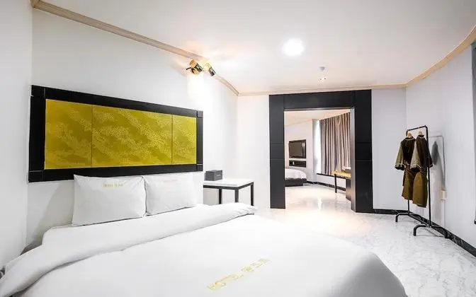 Oda (VIP (Double Beds Netflix available))