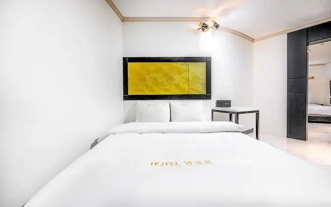 Oda (VIP (Double Beds Netflix available))