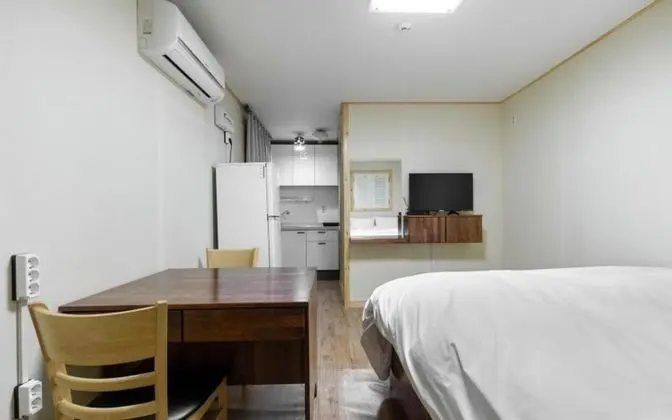 Oda (Room 203 (sea view not visible))