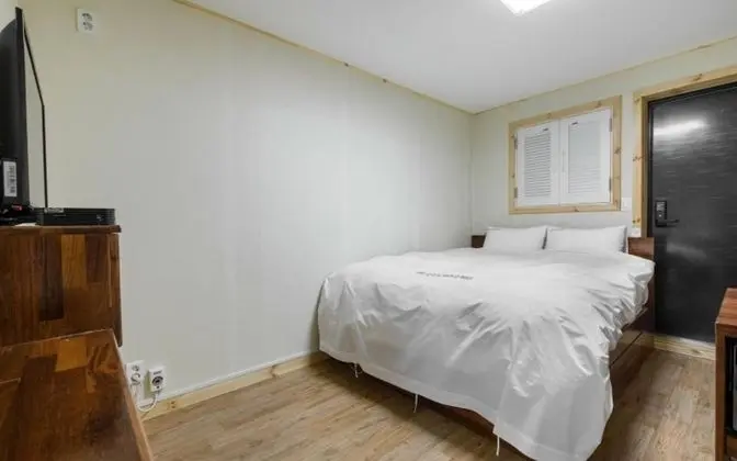 Oda (Room 203 (sea view not visible))