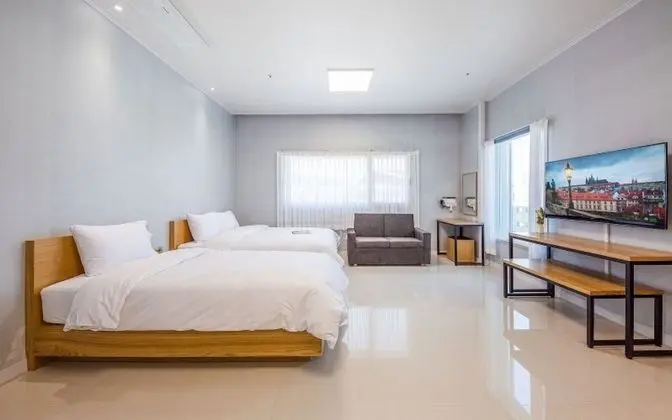 Oda (Room 104 (Twin))