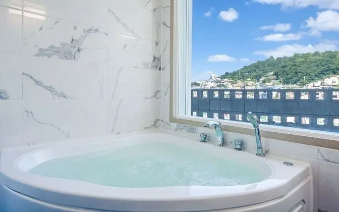 Oda (Room 104 (Twin))