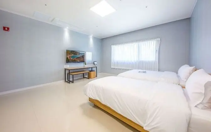 Oda (Room 105 (Twin))