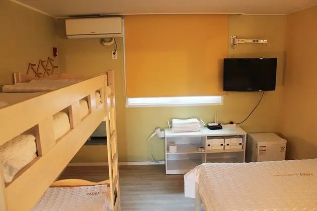 Room (Single Room (Last check-in : 22:00))