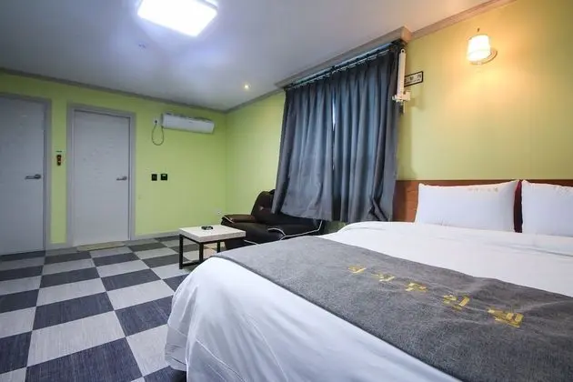 Oda (Suite room (room inspection and regul)