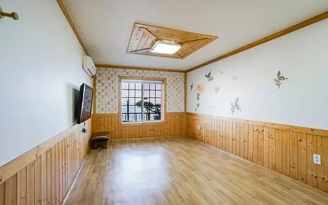 Oda (Hyangilam Room 101)