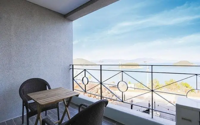 Oda (Room 201 (Spa Ocean View))