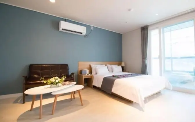 Oda (Room 302 (Ocean View))