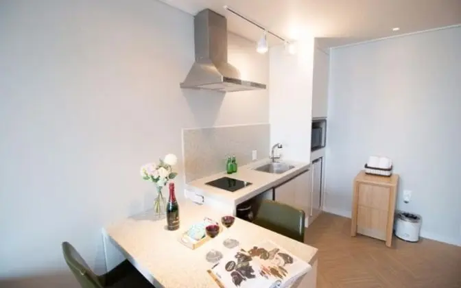 Oda (Room 302 (Ocean View))