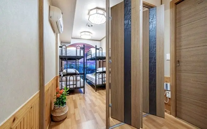 Oda (203 6 person Domitory)