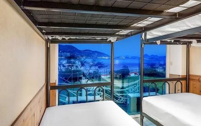 Oda (203 6 person Domitory)