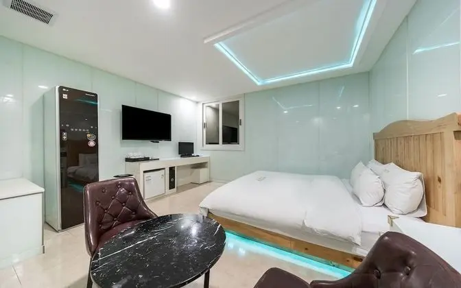 Oda (VIP white (styler phantom massage cha)
