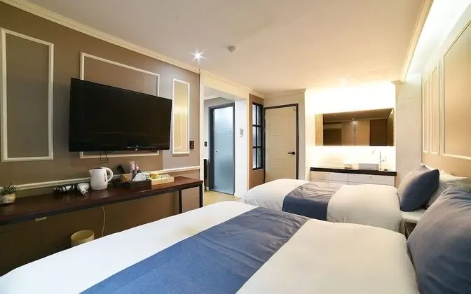 Oda (VIP (Netflix available double bed sin)