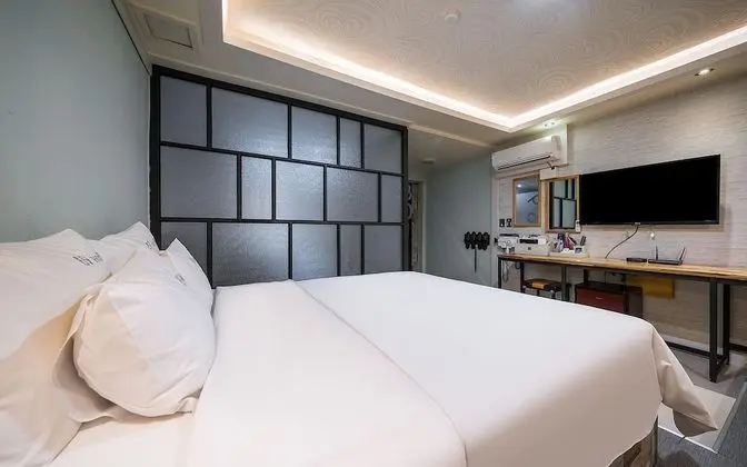 Oda (Standard room (Netflix viewing availa)