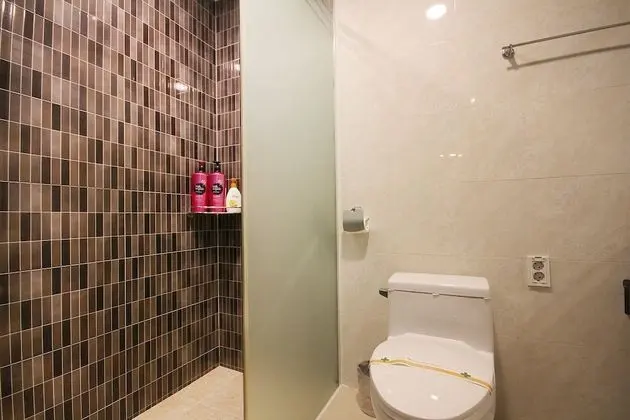 Oda (Korean Style room (Netflix viewing av)