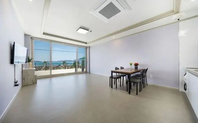 Oda (101 (Ondol Room Ocean View))