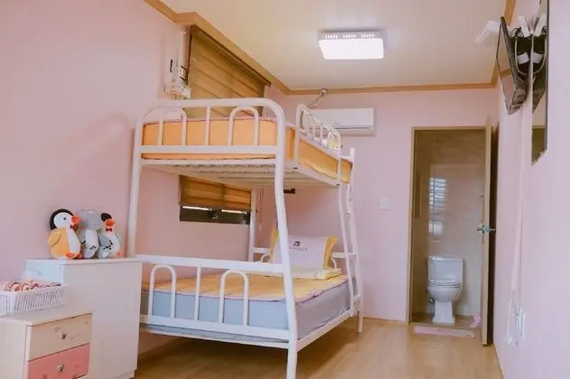 İki Ayrı Yataklı Oda (1 Bunk Bed)