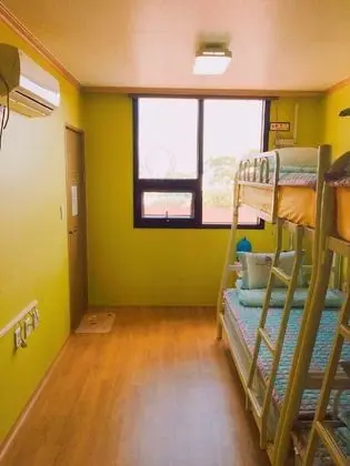 Ortak Ranzalı Oda (4 Beds)