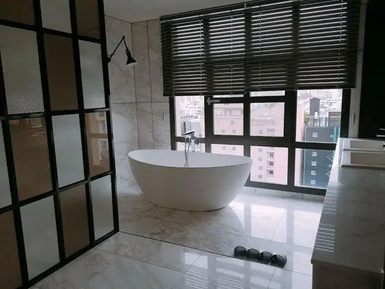 Royal Suite Twin