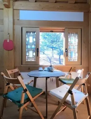 Stüdyo (Yeoyeoje 2F)