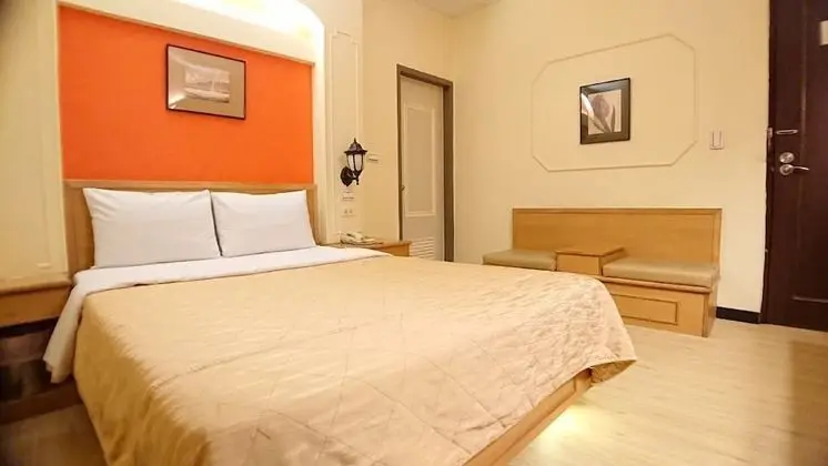 Standard Tek Büyük Yataklı Oda (2)