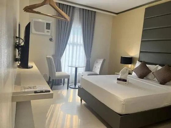 Deluxe Tek Büyük Yataklı Oda