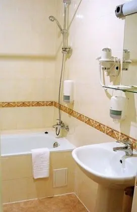 Standard Tek Büyük veya İki Ayrı Yataklı Oda