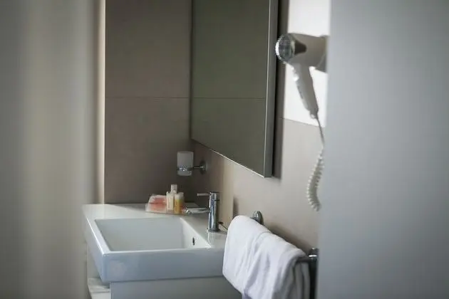 Classic Üç Kişilik Oda