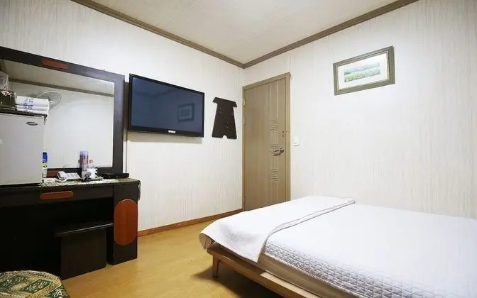 Oda (Standard Room)