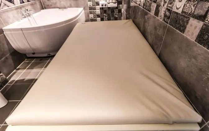 Oda (VIP (Styler Whirlpool available Netfl)