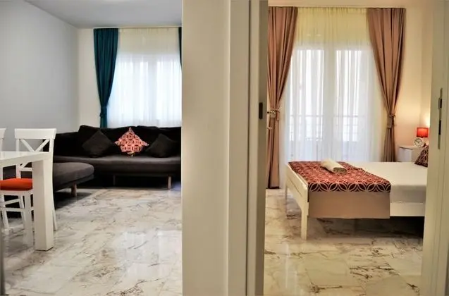 Standard Apart Daire, Şehir Manzaralı