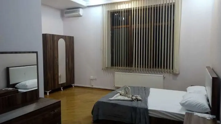 Basic Tek Büyük Yataklı Oda