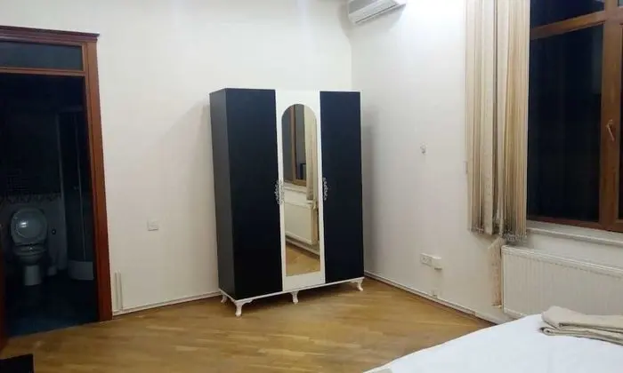Basic Tek Büyük Yataklı Oda