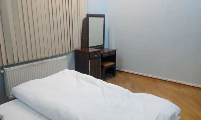 Basic Tek Büyük Yataklı Oda