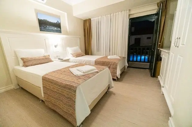 Standart Oda, Şehir veya Dağ Manzaralı, Balkonlu