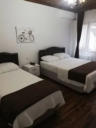 Basic Üç Kişilik Oda