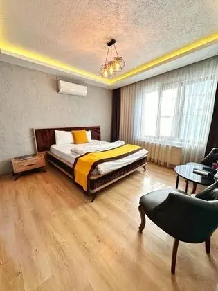 Standart Oda, Sokak Manzaralı, Büyük Yataklı