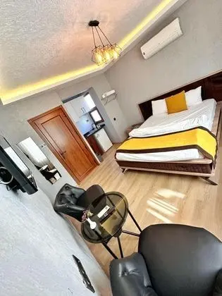 Standart Oda, Sokak Manzaralı, Büyük Yataklı