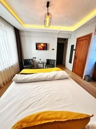 Standart Oda, Sokak Manzaralı, Büyük Yataklı