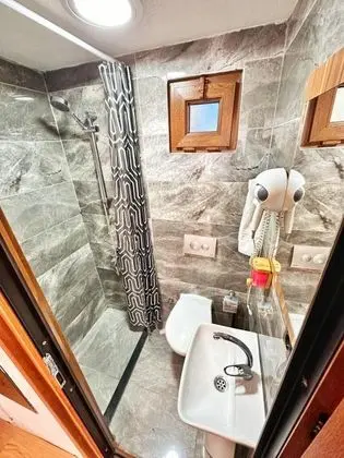 Standart Oda, Sokak Manzaralı, Büyük Yataklı