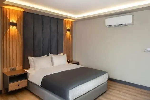 Standart Üç Kişilik Oda, Kara Manzaralı, Klimalı