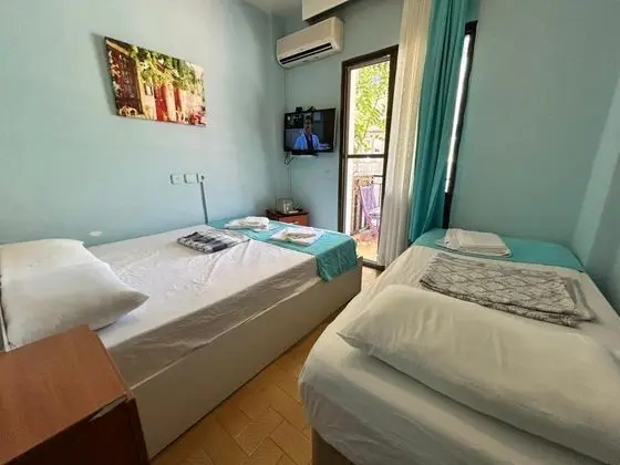 Standart Oda, Bahçe Manzaralı, Balkonlu