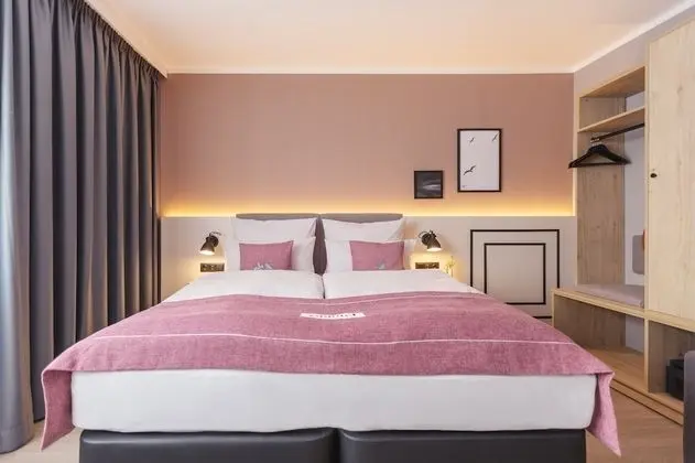 Comfort Büyük Yataklı Tek Kişilik Oda