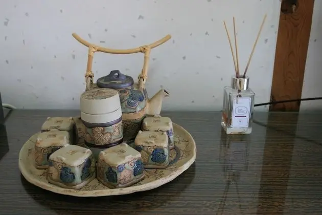 Traditional Ev (Byulchae)