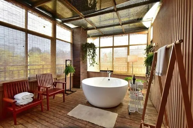 Exclusive Tek Büyük Yataklı Oda