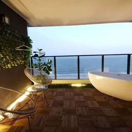 Deluxe Tek Büyük Yataklı Oda, Küvet, Deniz Manzaralı